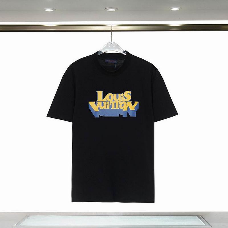 Louis Vuitton Men's T-shirts 2030